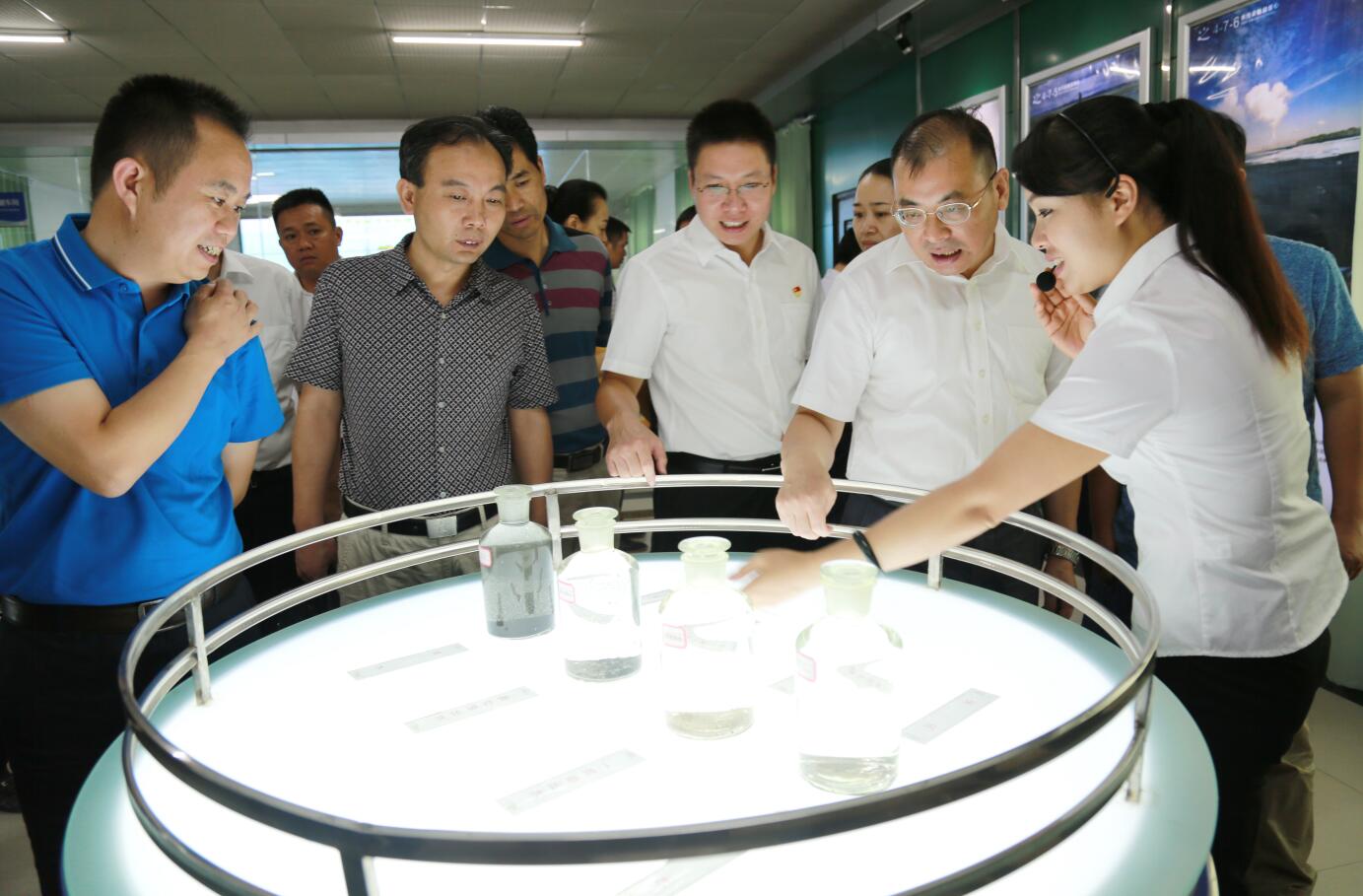 2016年9月，時任湖南省懷化市委常委、組織部部長，現任郴州市市委常委、組織部部長江波蒞臨公司視察.JPG